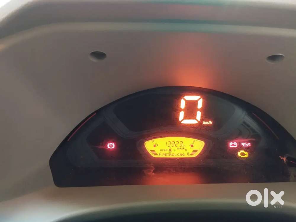 Maruti Suzuki Eeco 2025 Cng & Hybrids 14000 Km Driven