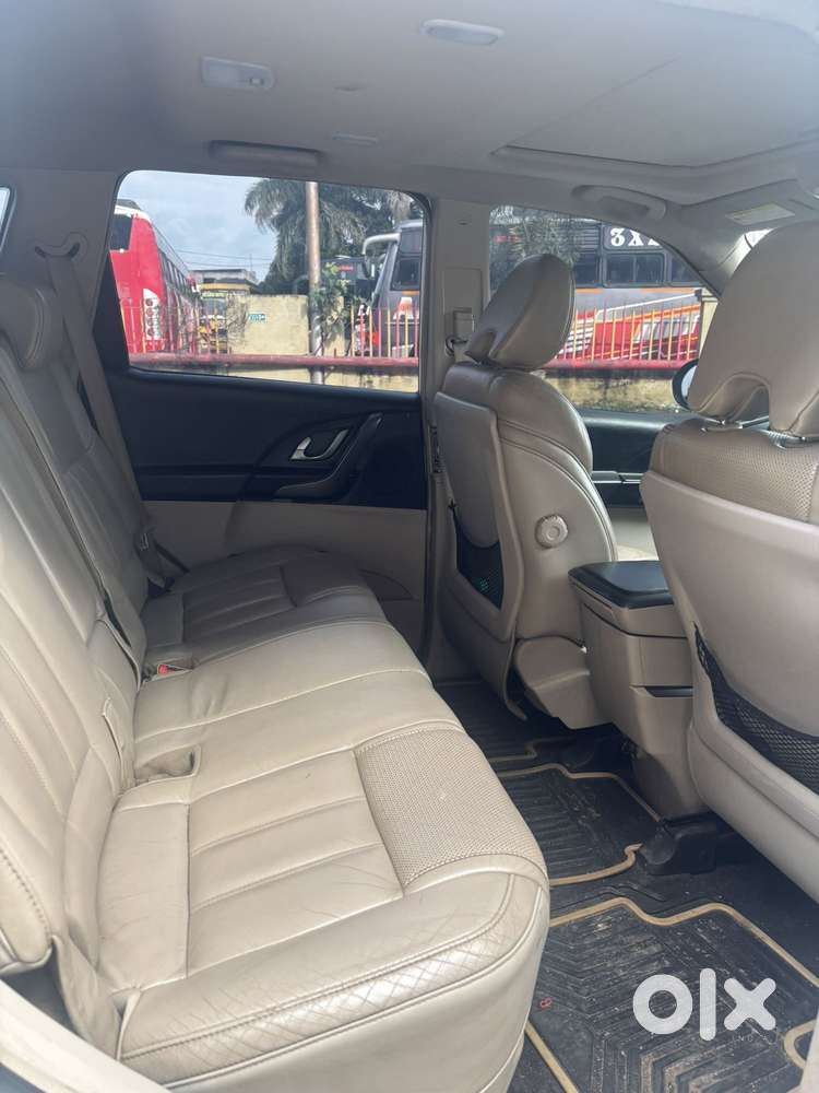 Mahindra Xuv500 2.2 W10, 2016, Diesel