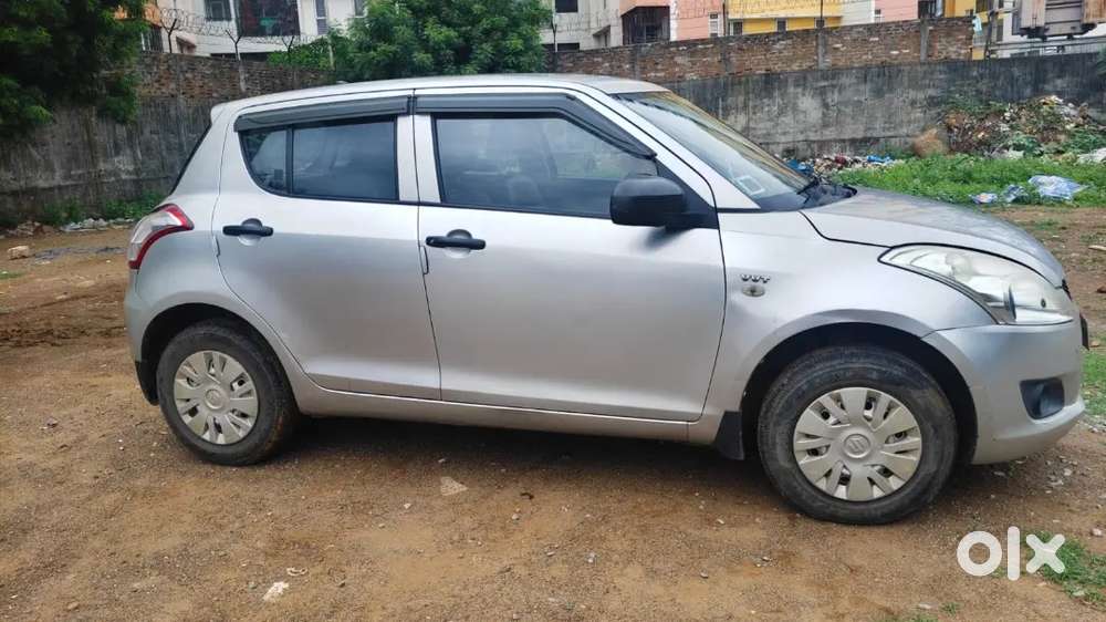 Maruti Suzuki Swift 2013 Petrol Manual
