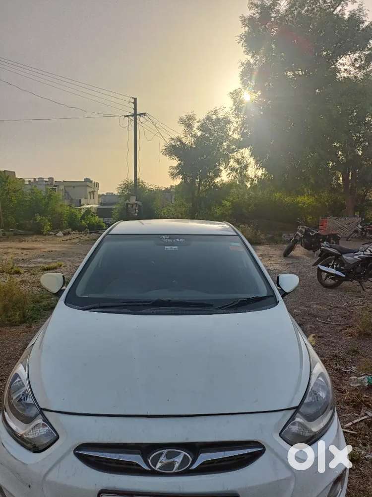Hyundai Verna 2013
