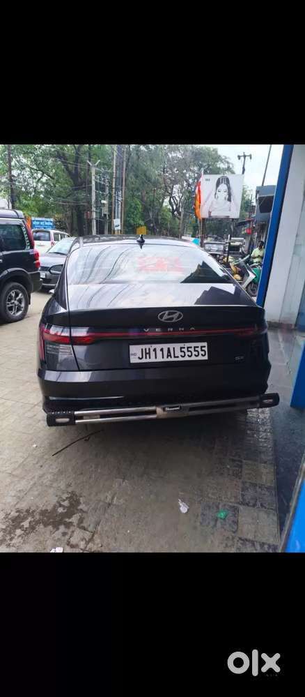 Hyundai Verna 1.5 Mpi Mt Sx (o), 2023, Petrol