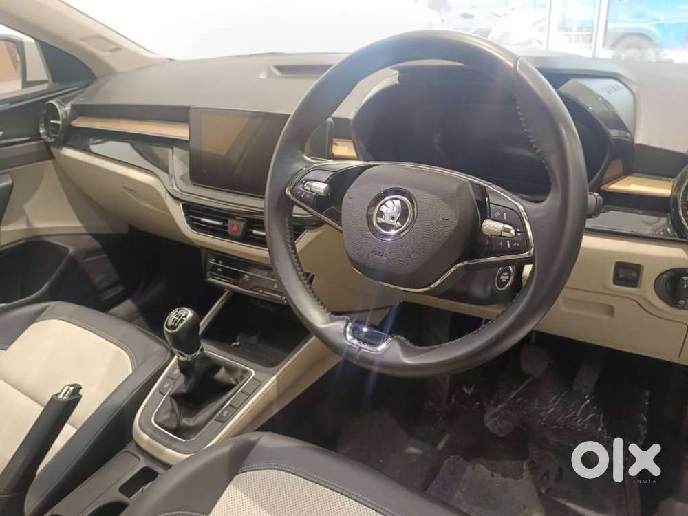 Skoda Slavia, 2025, Petrol