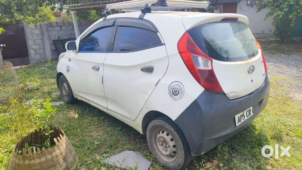 Hyundai Eon Era 2013 Petrol & Lpg
