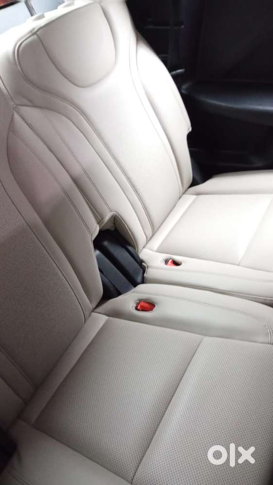 Mahindra Xuv700 2.2 Ax 7 Diesel At Luxury Pack Str, 2022, Diesel