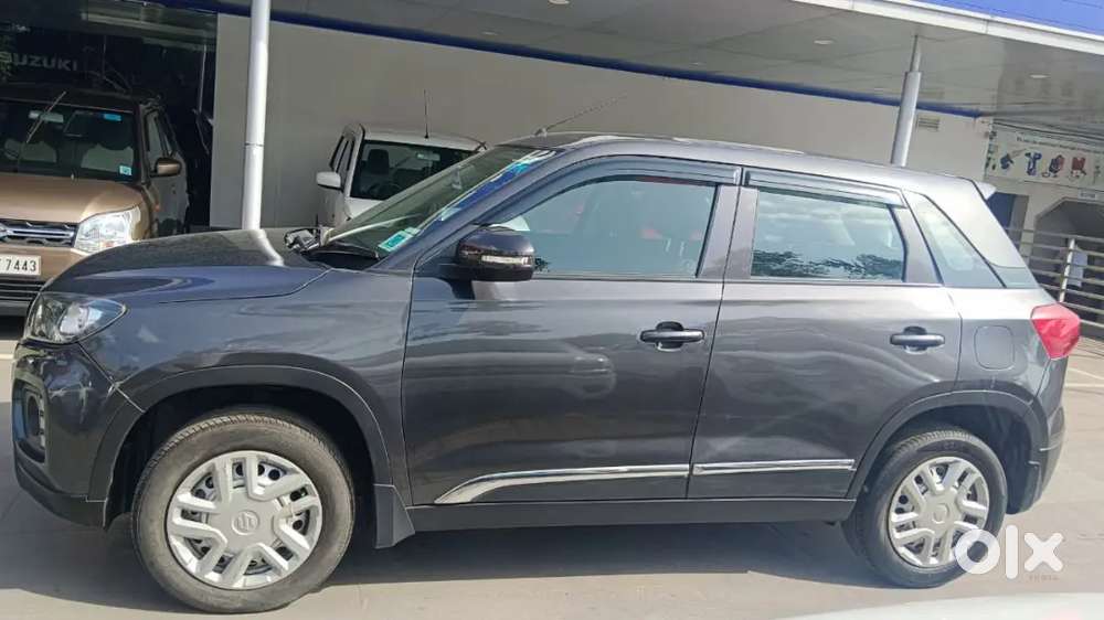 Maruti Suzuki Brezza Lxi 2022