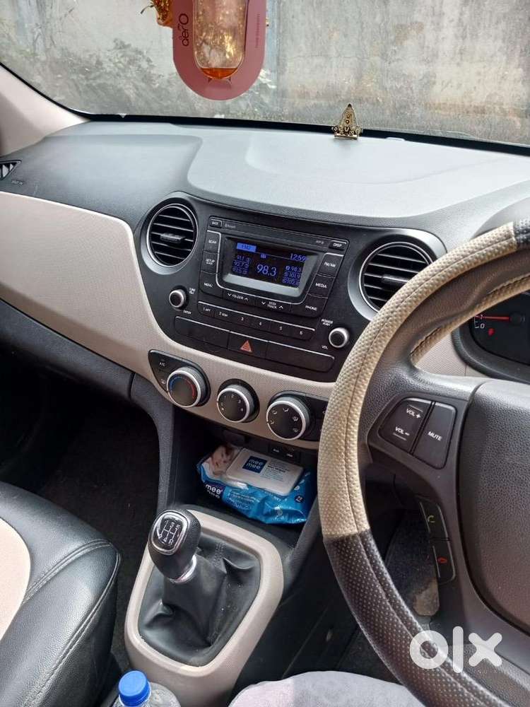 Hyundai Grand I10 2017 Petrol 82000 Km Driven