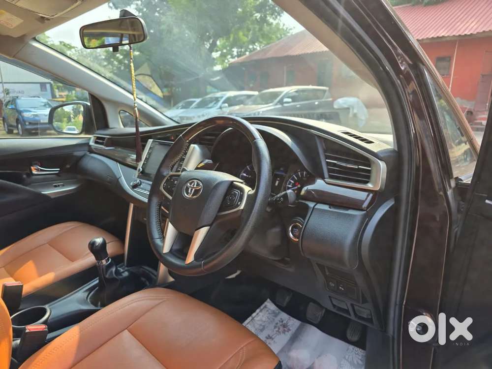Toyota Innova Crysta [2020-ongoing] 2.4 Zx 7 Str, 2022, Diesel