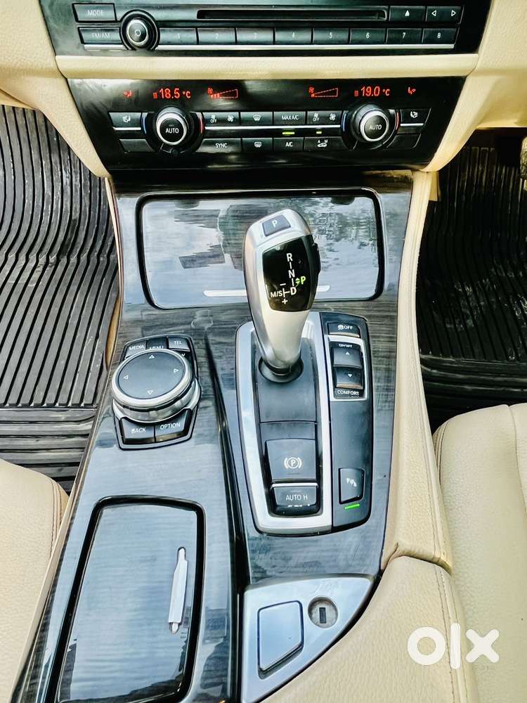 Bmw 5 Series 2.0 520i Luxury Line, 2017, Petrol