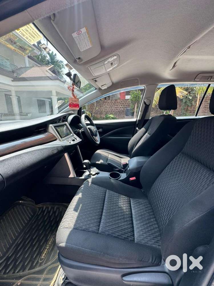 Toyota Innova Crysta 2017 Diesel Well Maintained
