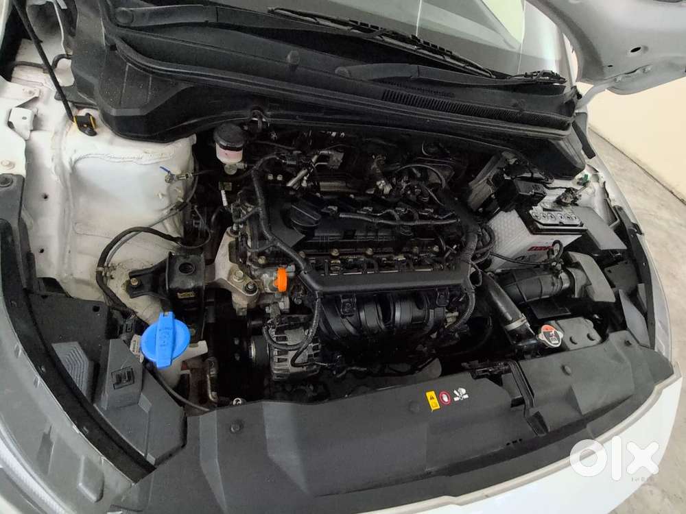 Hyundai New I20 1.2 Asta (o) Mt, 2023, Petrol