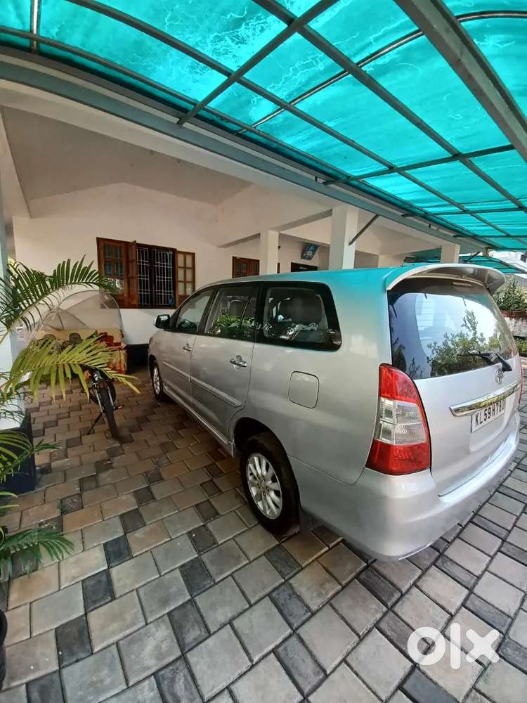 Toyota Innova 2013 Diesel 150000 Km Driven