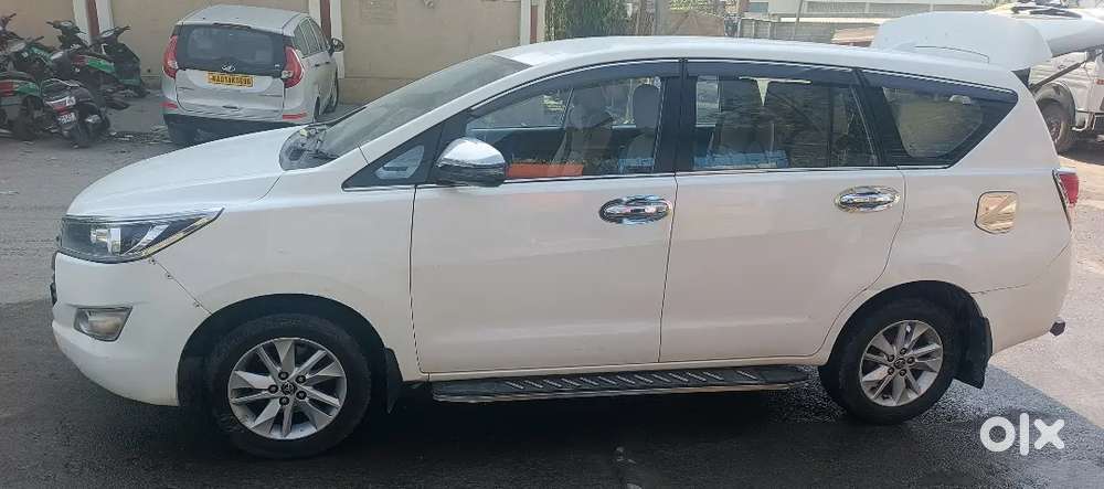 Toyota Innova Crysta 2019 Diesel 195000 Km Driven
