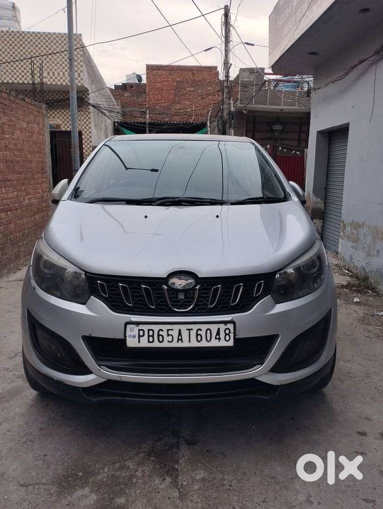 Mahindra Marazzo M6, 2018, Diesel