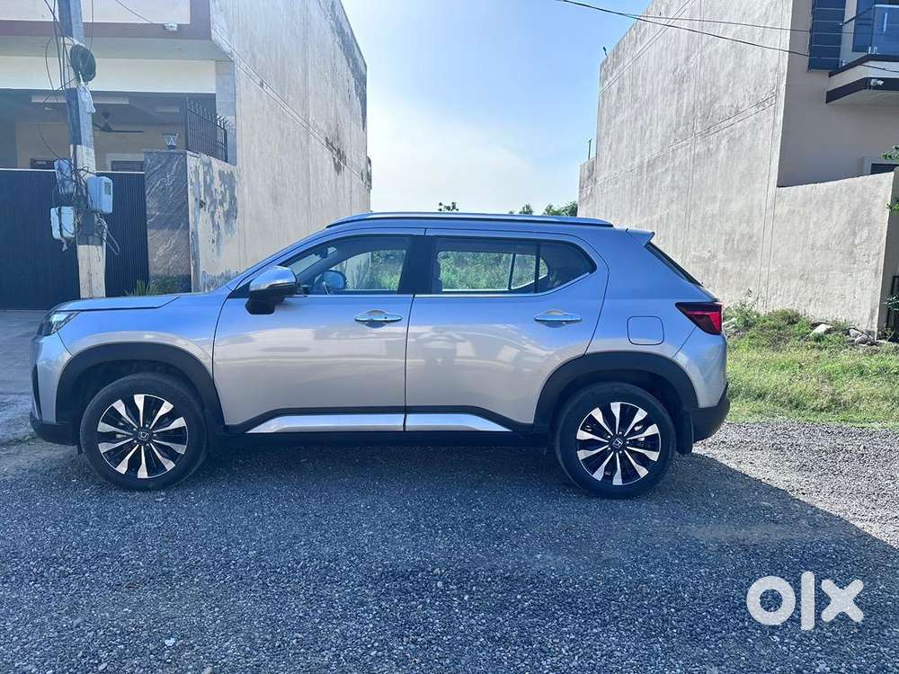 Honda Elevate 2024 Petrol Well Maintained