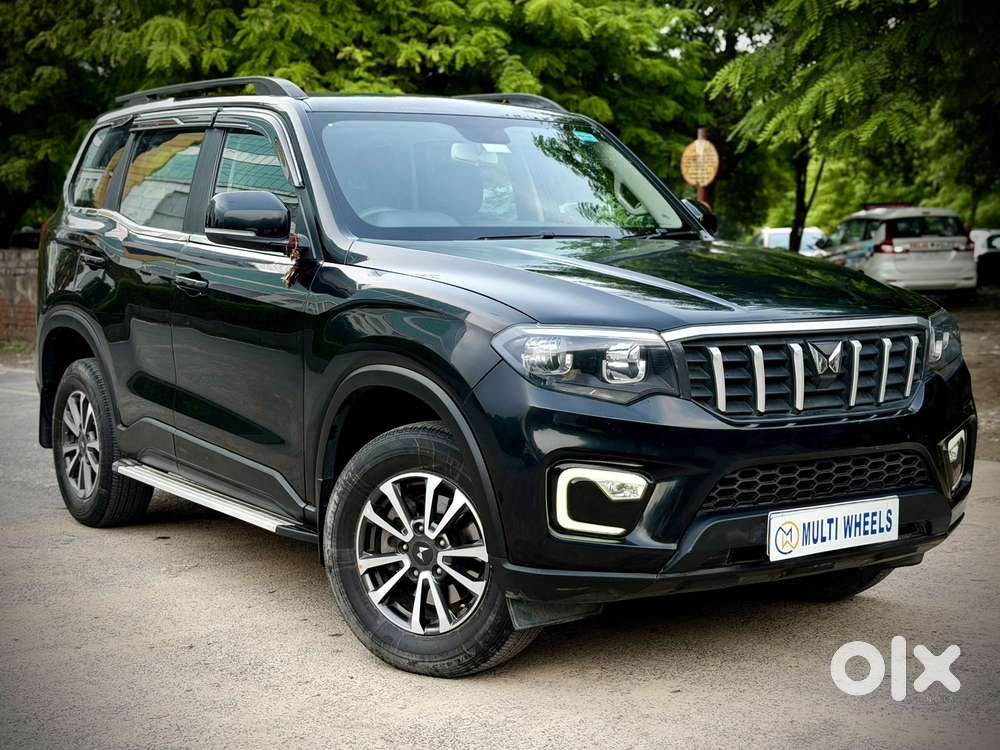 Mahindra Scorpio N Z4 Petrol Mt 7 Str, 2024, Petrol