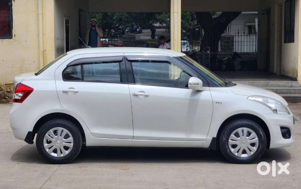 Maruti Suzuki Swift Dzire Vxi Optional, 2014, Petrol