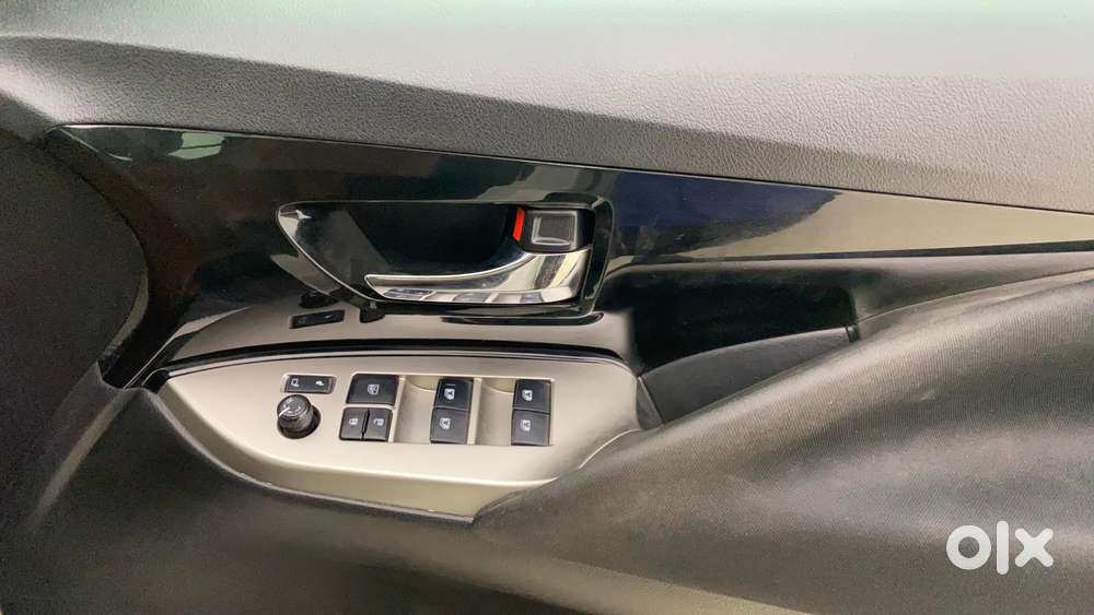 Toyota Innova Crysta [2020-ongoing] 2.7 Vx 7 Str, 2022, Petrol