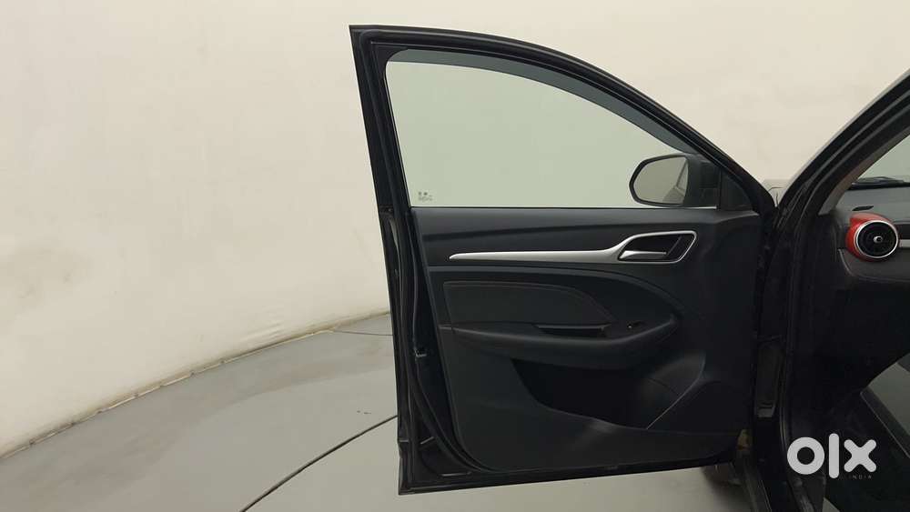 Mg Astor Smart Cvt Black Storm, 2023, Petrol