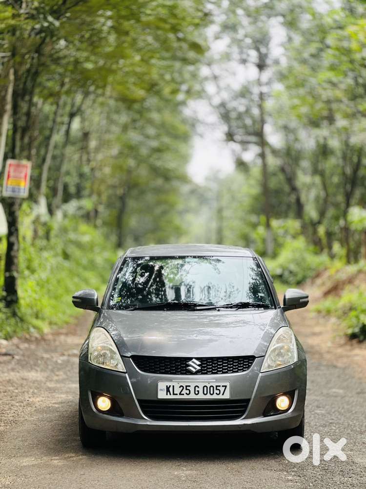 Maruti Suzuki Swift Vxi + Manual, 2014, Petrol