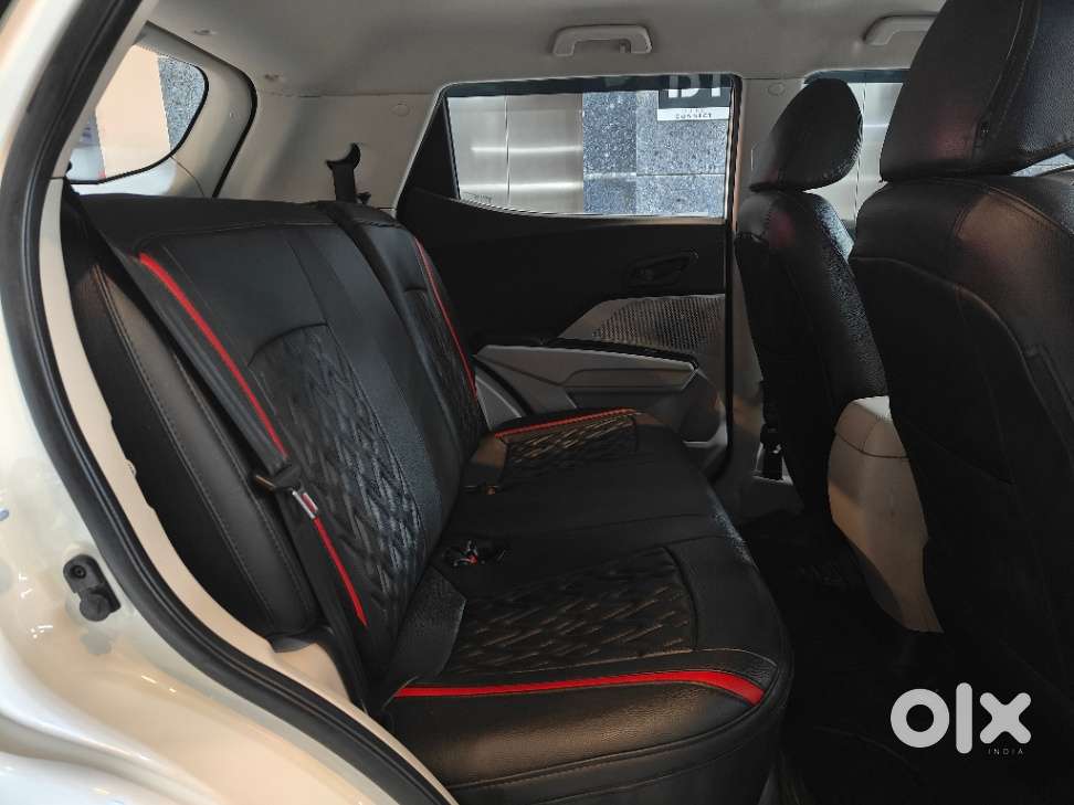 Mahindra Xuv300 W4, 2020, Petrol