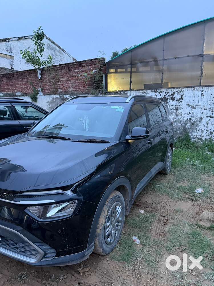 Kia Carens 1.5 Petrol 2025  7 Seater  Black  Zero Dep Until 2028