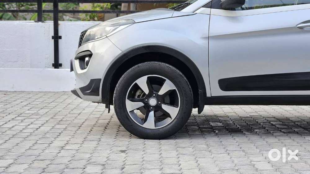 Tata Nexon 1.2 Revotron Xza Plus, 2019, Petrol