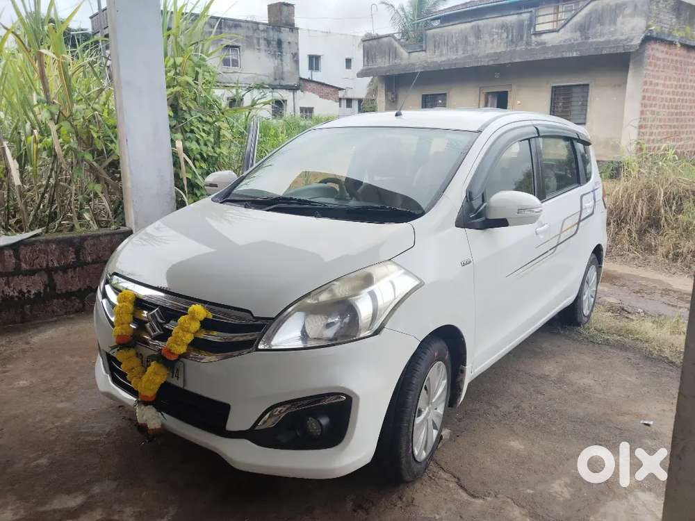 Maruti Suzuki Ertiga 2016 Diesel 121000 Km Driven