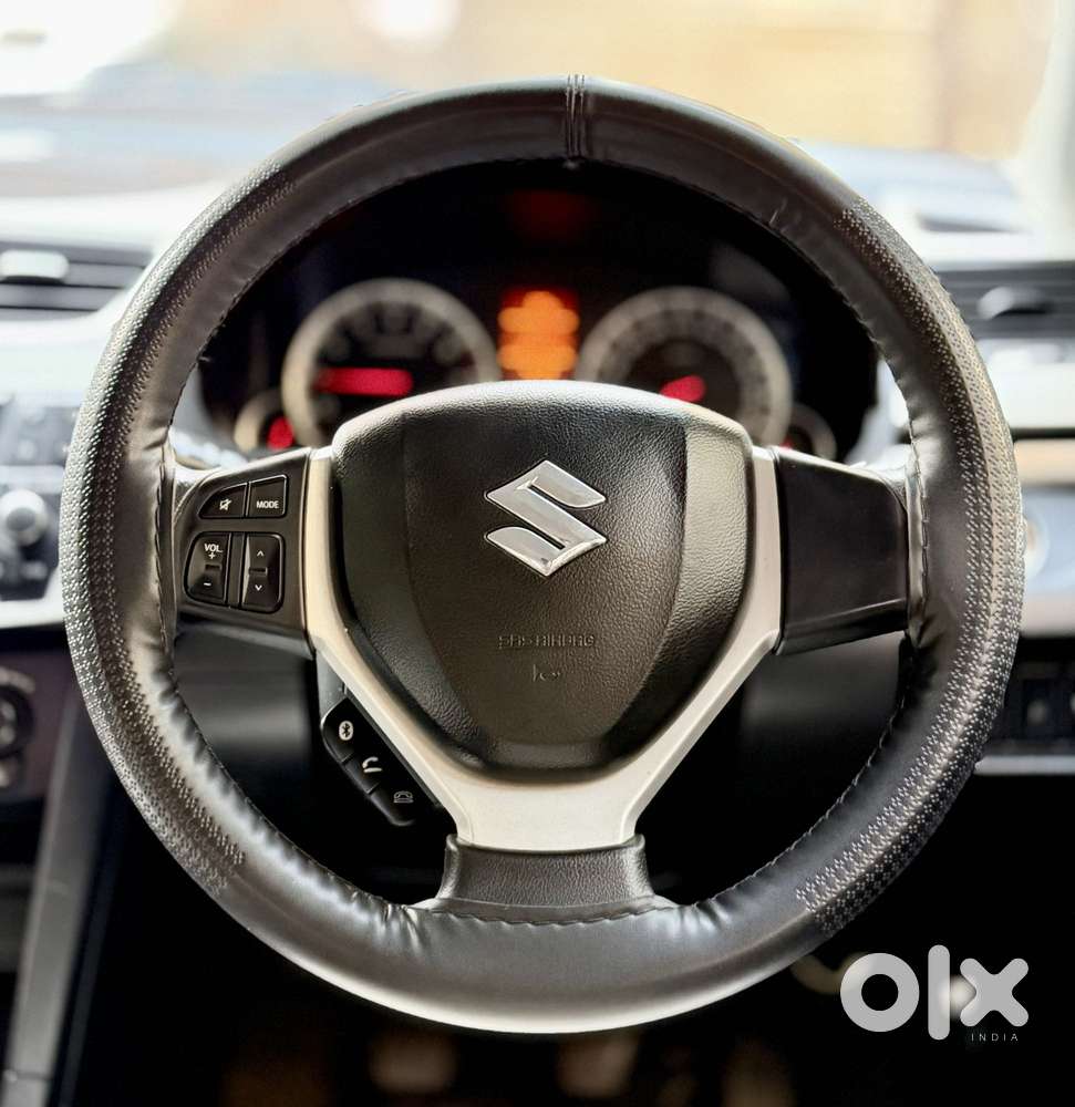Maruti Suzuki Swift Vvt Zxi, 2015, Petrol