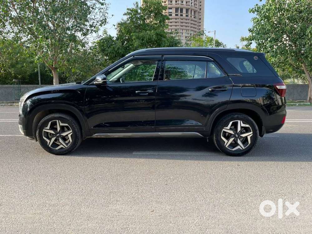 Hyundai Alcazar Prestige 7-seater, 2023, Petrol