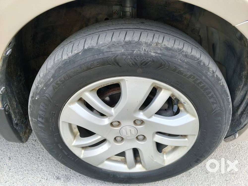 Maruti Suzuki Dzire 1.2 Zxi, 2012, Petrol