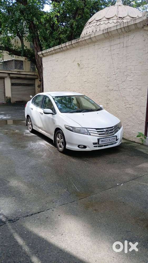 Automatic  Honda City V At Variant 2011