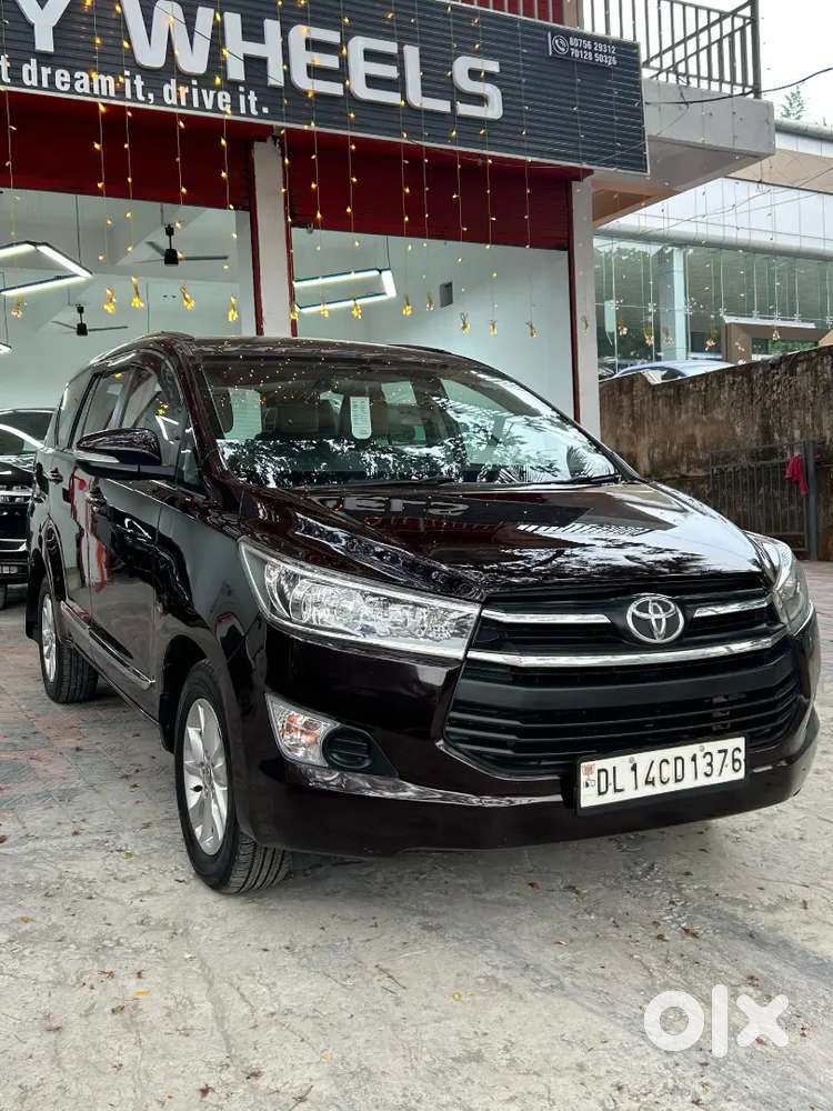 Toyota Innova Crysta 2017 Diesel Well Maintained