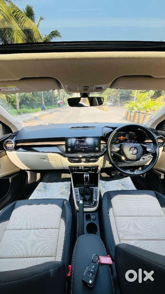 Skoda Slavia Style 1.0l Tsi At, 2024, Petrol