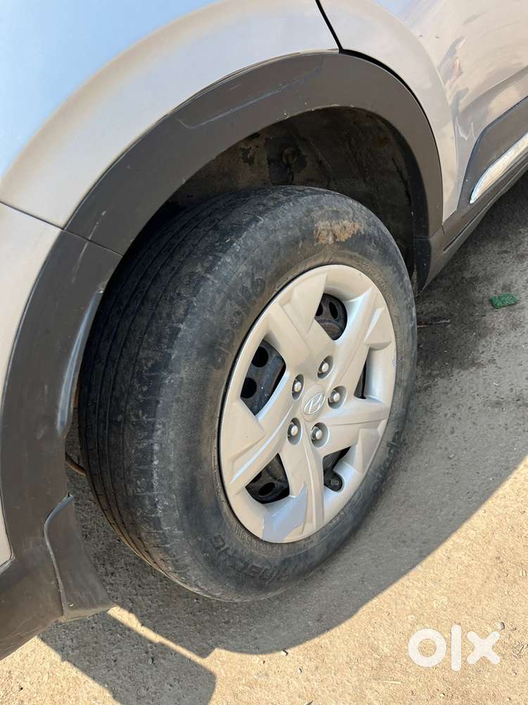 Hyundai Venue 2021 Petrol 40000 Km Driven