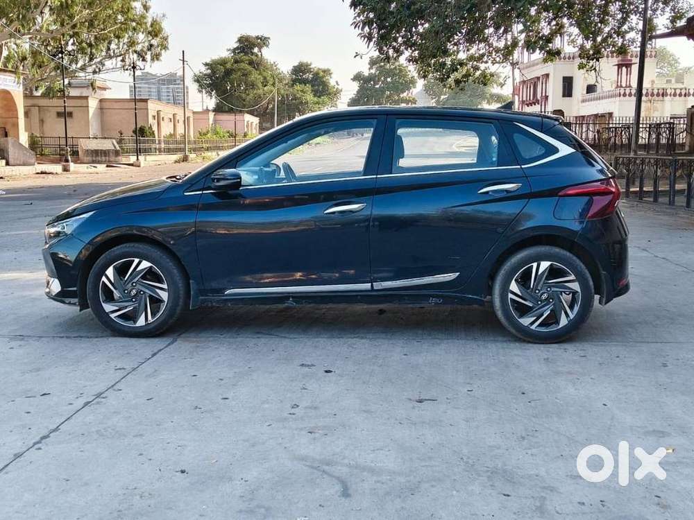 Hyundai I20 Asta (o) 1.2 Mt, 2023, Petrol