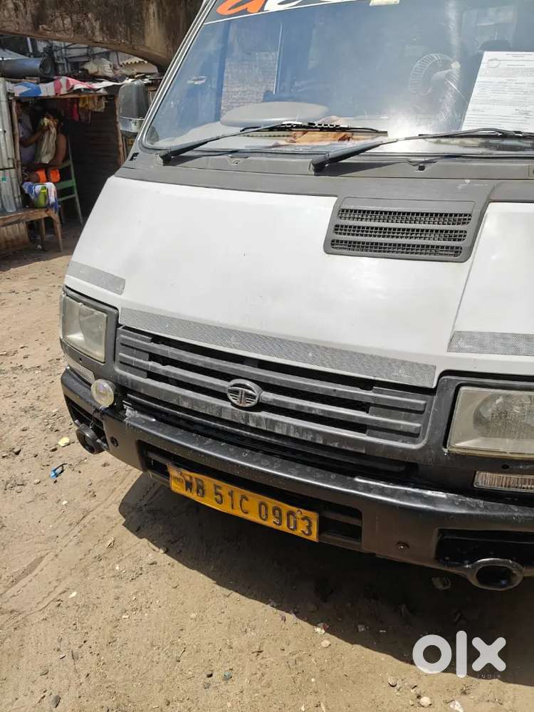 Tata Winger Deluxe Hi Roof 2019