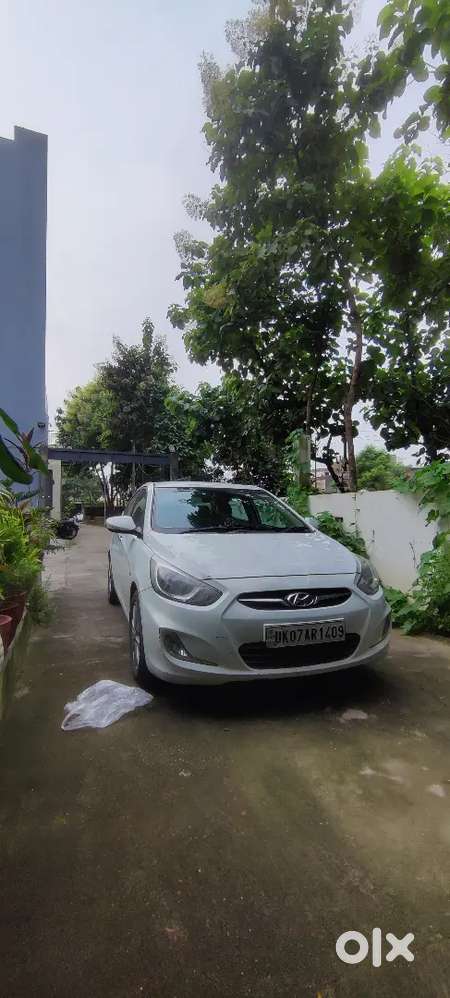 Hyundai Verna Crdi 2012