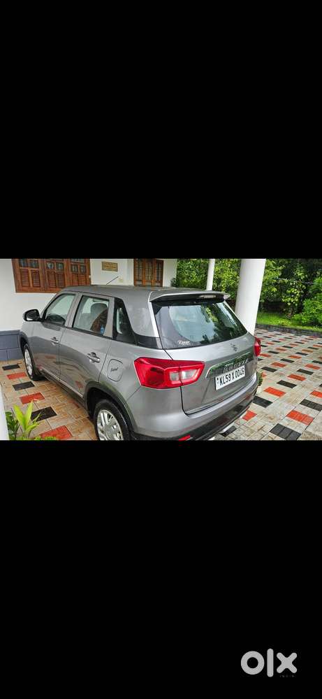 Maruti Suzuki Breeza Lxi Petrol