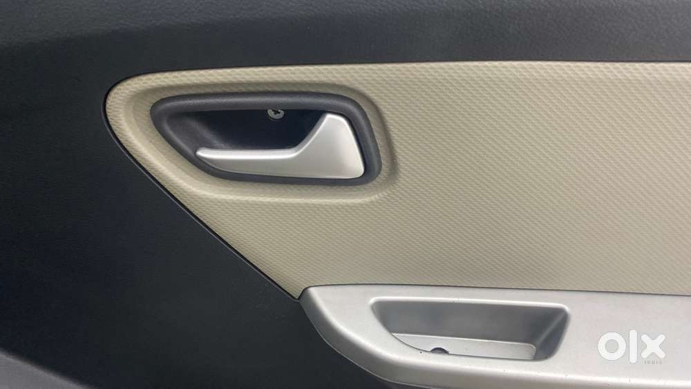 Maruti Suzuki Alto K10 1.0 Vxi (o) Amt, 2017, Petrol