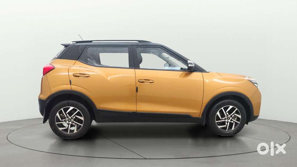 Mahindra Xuv300 W8 Option, 2022, Petrol