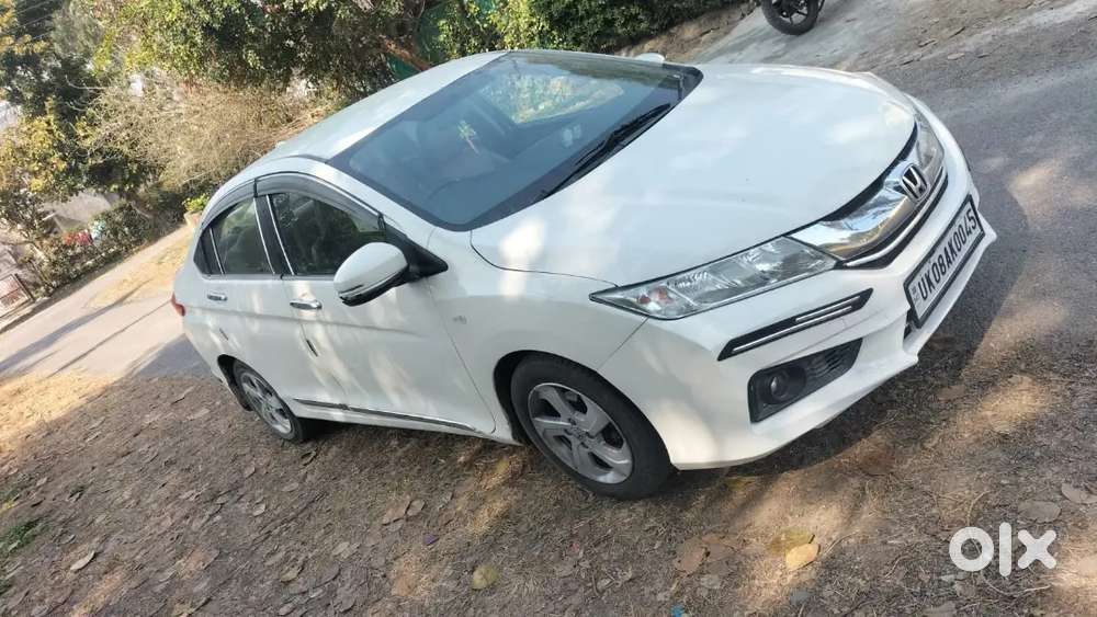 Honda City Zx 2015 Diesel Well Maintained Cruese Control.