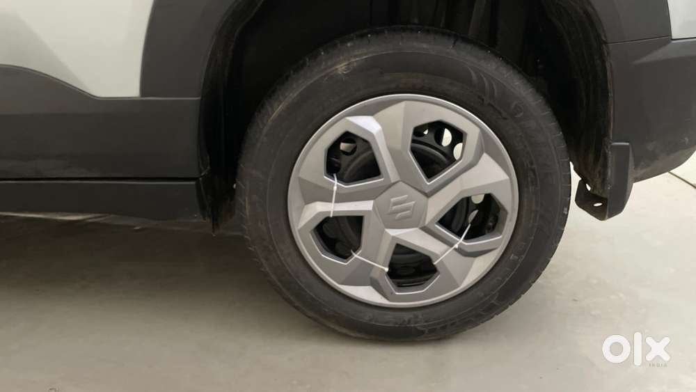 Maruti Suzuki Brezza Vxi At, 2023, Petrol