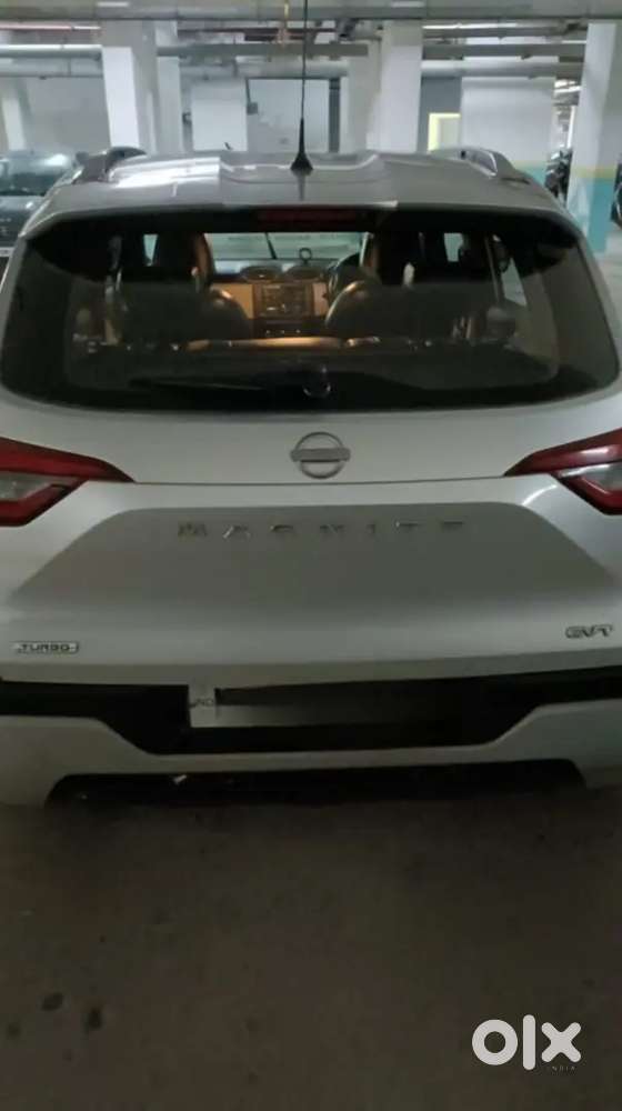 Nissan Magnite 2020 Silver Petrol Well Maintained. Bought In 2021 Jan