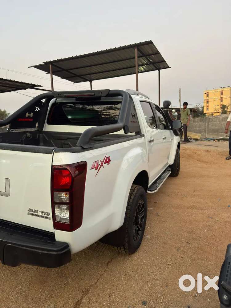 Isuzu V-cross 2018 Diesel Well Maintained