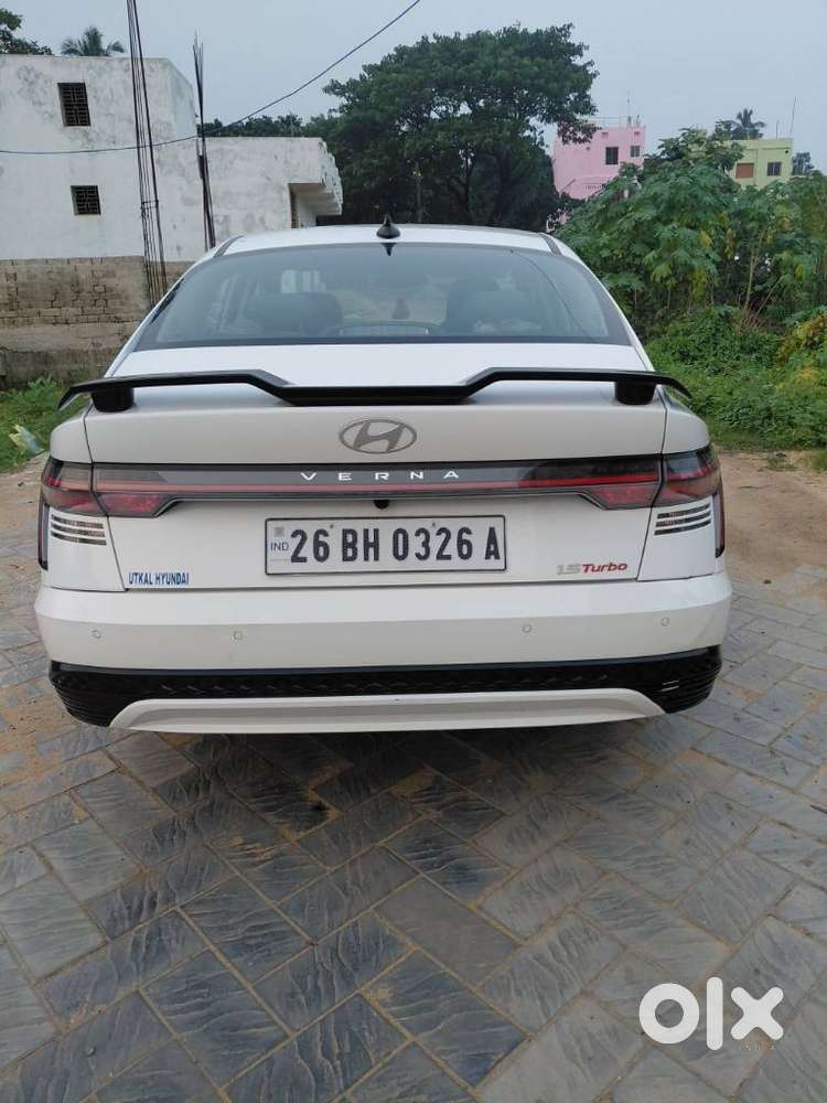 Hyundai Verna Sx (o) 1.5 Vtvt Ivt [2023 - 2026], 2026, Petrol