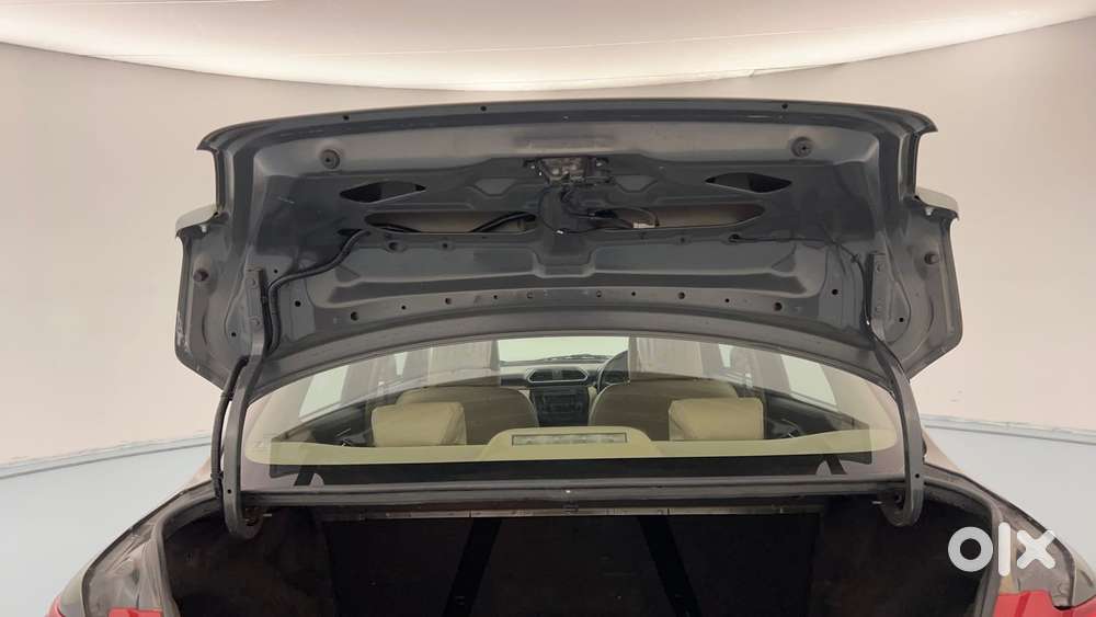 Maruti Suzuki Dzire 1.2 Vxi, 2017, Petrol