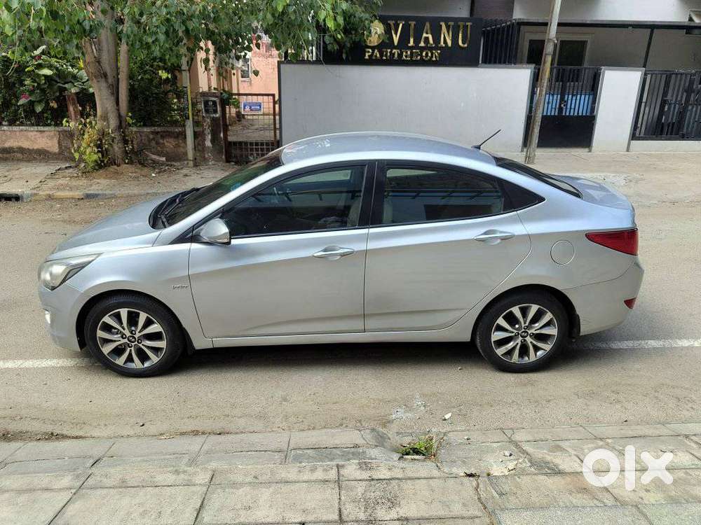 Hyundai Verna Sx(o) Petrol At, 2015, Petrol