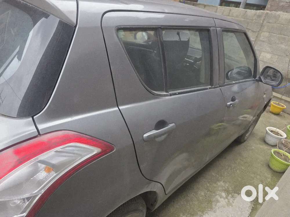 Maruti Suzuki Swift 2016 Petrol 65813 Km Driven