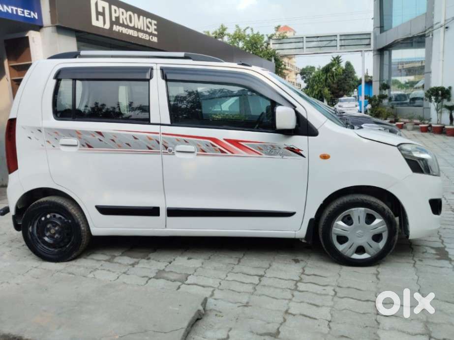 Maruti Suzuki Wagon R Vxi 1.0, 2018, Petrol