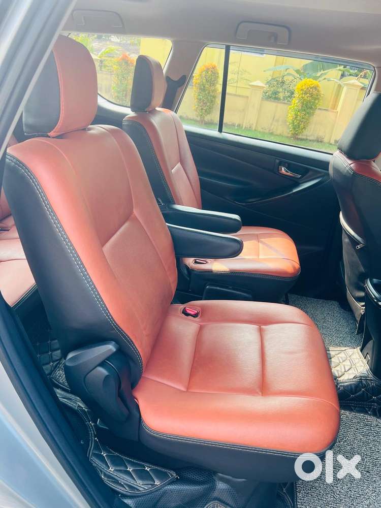 Toyota Innova Crysta